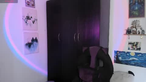 Snapshot of succubus_girl_ chatting on July 17, 2026, 2:13 pm Alexy online show from July 17, 2026, 2:13 pm