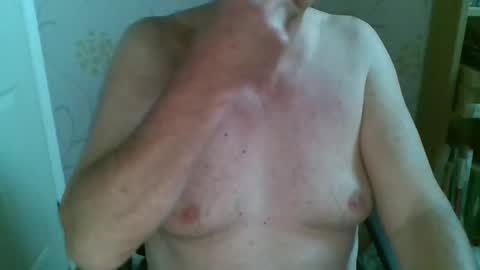Snapshot of suffolkboy4 chatting on April 28, 2026, 6:57 pm suffolkboy4 online show from April 28, 2026, 6:57 pm