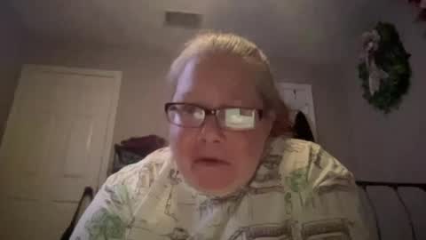 Snapshot of sugarlips44 chatting on August 1, 2026, 7:18 am sugarlips44 online show from August 1, 2026, 7:18 am