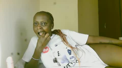 summerdew online show from May 3, 2026, 12:22 pm