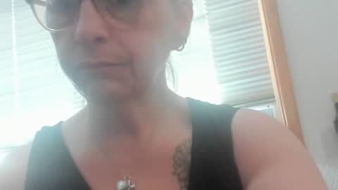 Snapshot of sunflowerbrandy72 chatting on July 26, 2026, 9:21 pm Sunflower Brandy and Hard JO online show from July 26, 2026, 9:21 pm