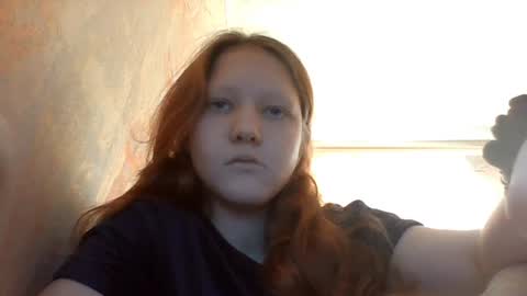 Snapshot of sungpiggott chatting on June 15, 2026, 3:25 pm sungpiggott online show from June 15, 2026, 3:25 pm