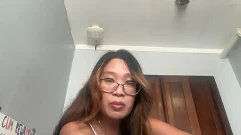 sunneeshellee online show from June 24, 2026, 10:42 pm