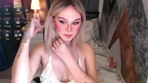 Snapshot of superh0tangelxx chatting on May 14, 2026, 1:34 am CARMINA online show from May 14, 2026, 1:34 am