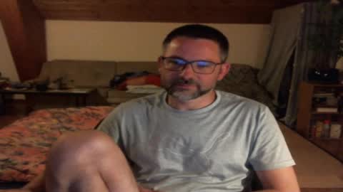 supersquirrel81 online show from May 23, 2026, 1:22 am