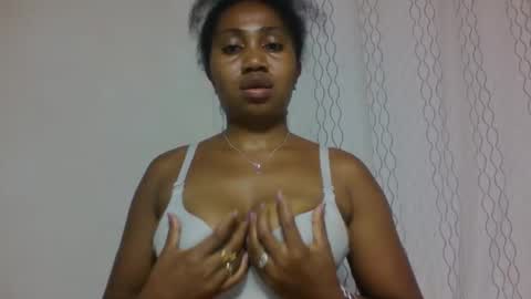 Snapshot of surbelle chatting on April 18, 2026, 7:07 pm surbelle online show from April 18, 2026, 7:07 pm