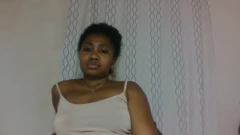 Snapshot of surbelle chatting on April 24, 2026, 4:53 pm surbelle online show from April 24, 2026, 4:53 pm