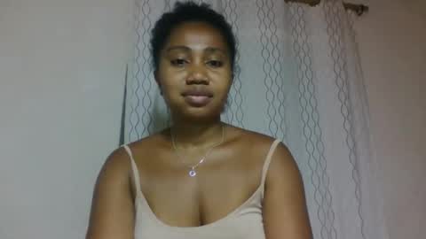 Snapshot of surbelle chatting on April 25, 2026, 7:22 am surbelle online show from April 25, 2026, 7:22 am