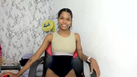 Snapshot of surifoster chatting on July 16, 2026, 6:14 pm suri online show from July 16, 2026, 6:14 pm