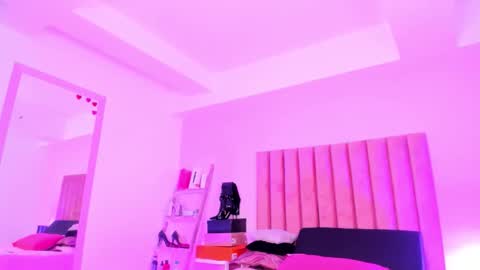 Snapshot of sussan_nicolle1 chatting on November 4, 2025, 12:48 pm Sussan Nicole online show from November 4, 2025, 12:48 pm