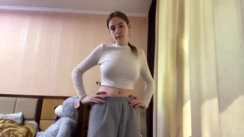 Snapshot of suzannetigerino chatting on May 16, 2026, 10:36 am Emila online show from May 16, 2026, 10:36 am