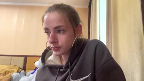 Snapshot of suzannetigerino chatting on May 30, 2026, 10:34 am Emila online show from May 30, 2026, 10:34 am