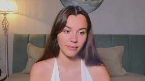 Snapshot of sweet_haeven chatting on June 22, 2026, 8:17 pm Im Mia.LOVELY PATTERNS 100 120 160 200 my toy buzzes from 2 tip online show from June 22, 2026, 8:17 pm