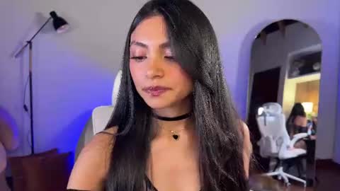 Snapshot of sweet_littleee chatting on July 2, 2026, 11:44 pm free private online show from July 2, 2026, 11:44 pm