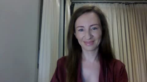 Snapshot of sweet_poeme chatting on June 20, 2026, 1:36 pm sweet_poeme online show from June 20, 2026, 1:36 pm