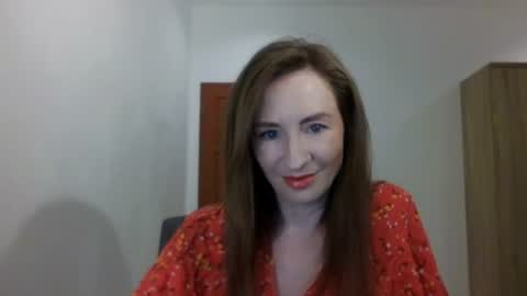 Snapshot of sweet_poeme chatting on July 6, 2026, 12:13 pm sweet_poeme online show from July 6, 2026, 12:13 pm