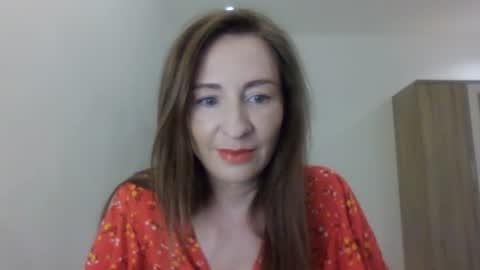 Snapshot of sweet_poeme chatting on July 16, 2026, 1:39 pm sweet_poeme online show from July 16, 2026, 1:39 pm