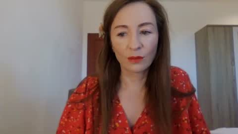 Snapshot of sweet_poeme chatting on July 19, 2026, 8:29 am sweet_poeme online show from July 19, 2026, 8:29 am