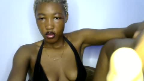 sweet girl online show from July 8, 2026, 4:28 am
