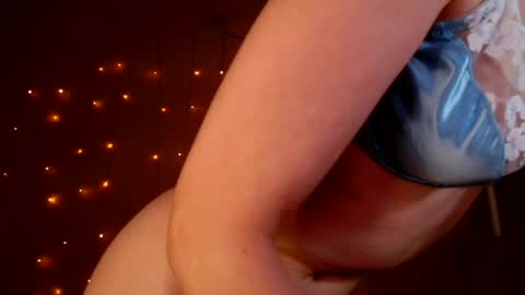 Snapshot of sweet_rosely chatting on June 15, 2026, 2:36 am Sweet Rosely online show from June 15, 2026, 2:36 am