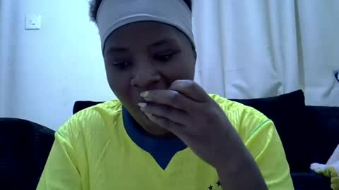 sweet_veebouset online show from July 6, 2026, 5:37 am