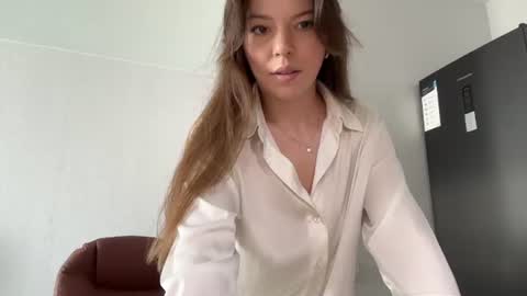 Snapshot of sweetdreamvic chatting on June 21, 2026, 12:30 pm Vicktorious online show from June 21, 2026, 12:30 pm