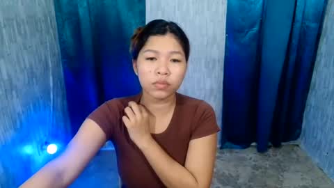 sweethoney_abbey online show from June 4, 2026, 6:14 pm