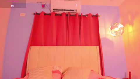 Snapshot of sweetkimmie_ chatting on June 27, 2026, 12:22 pm Isabel online show from June 27, 2026, 12:22 pm