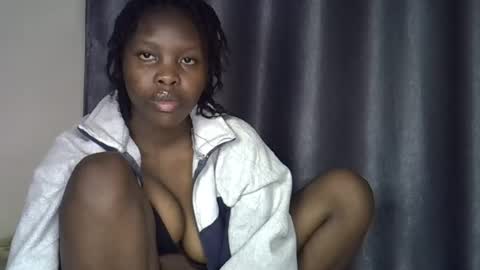 Snapshot of sweetkirrie chatting on July 11, 2026, 8:55 pm sweetkirrie online show from July 11, 2026, 8:55 pm