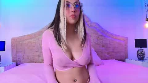 sweetlyundone online show from June 26, 2026, 7:18 pm