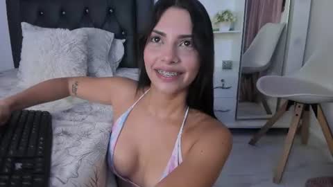 sweetnicky1 online show from July 14, 2026, 2:56 pm