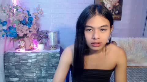 sweetsamyog online show from July 5, 2026, 6:42 am