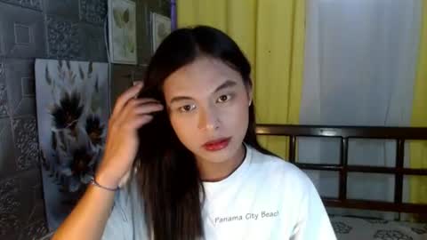 sweetsamyog online show from July 22, 2026, 5:49 pm