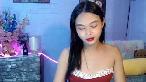 sweetsamyog online show from July 26, 2026, 12:45 pm