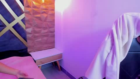 Snapshot of sydney_miller_ chatting on May 2, 2026, 11:32 pm Sydney online show from May 2, 2026, 11:32 pm