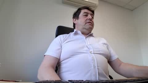 sympa_trique online show from June 11, 2026, 6:33 am