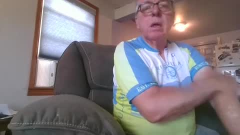 tacrunner66_ online show from July 8, 2026, 2:10 pm