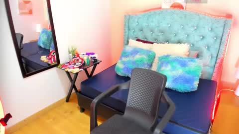 Snapshot of taliaskyx21 chatting on April 28, 2026, 4:01 pm Talia Sky online show from April 28, 2026, 4:01 pm