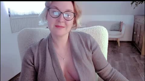 Snapshot of tallinnlove chatting on May 14, 2026, 12:01 pm tallinnlove online show from May 14, 2026, 12:01 pm