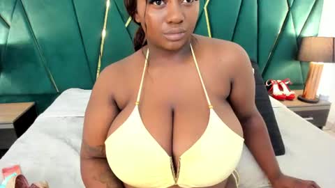 Snapshot of tamara_myller1 chatting on July 12, 2026, 12:51 pm Tamara online show from July 12, 2026, 12:51 pm