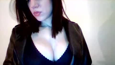 Snapshot of taniatalisha chatting on May 8, 2026, 10:37 pm taniatalisha online show from May 8, 2026, 10:37 pm