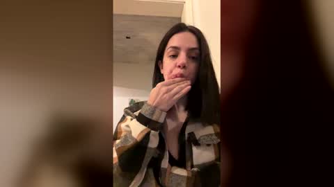 Snapshot of taniatalisha chatting on May 12, 2026, 1:58 am taniatalisha online show from May 12, 2026, 1:58 am