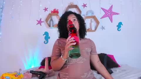 Snapshot of tanisha_curly chatting on June 10, 2026, 11:42 am 3 Tanisha 3 online show from June 10, 2026, 11:42 am
