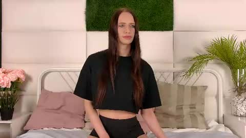 taraharriss online show from July 6, 2026, 9:17 am
