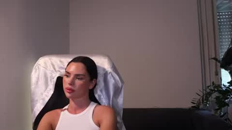 Snapshot of tatianaxoxo1 chatting on July 16, 2026, 5:30 pm Tatiana online show from July 16, 2026, 5:30 pm