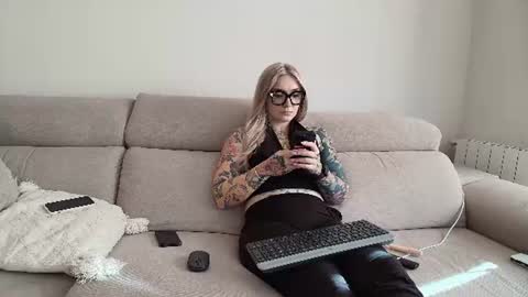Snapshot of tattoobbgirl chatting on July 14, 2026, 4:56 pm tattoobbgirl online show from July 14, 2026, 4:56 pm