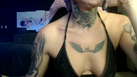 tatuada_safada online show from July 14, 2026, 10:21 am