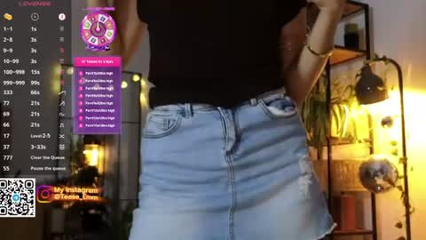 Snapshot of tease_me__ chatting on June 23, 2026, 9:57 pm Em online show from June 23, 2026, 9:57 pm