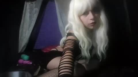 temptedbrat online show from May 16, 2026, 6:32 am