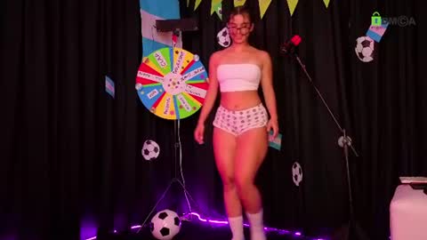 teresa  help me reach 100 like online show from July 17, 2026, 2:07 am